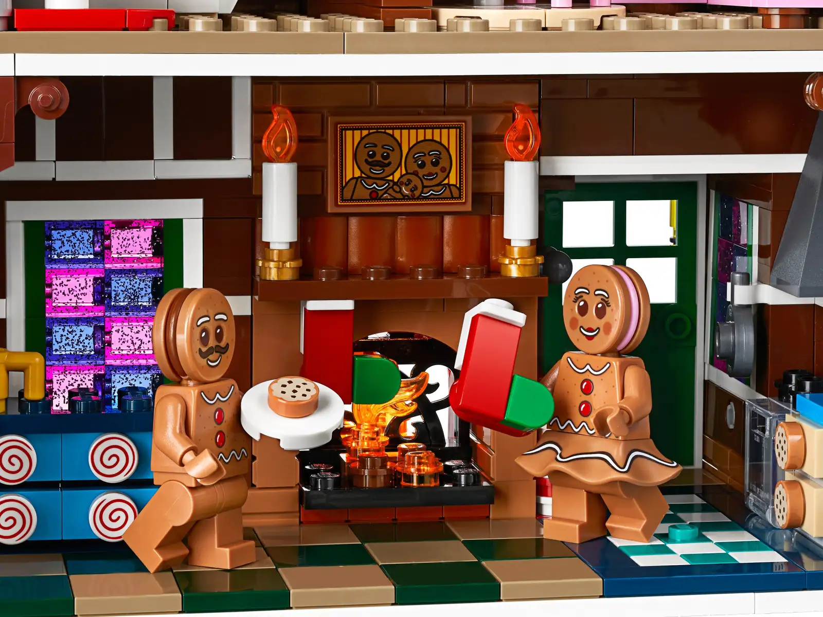 Les minifigs de la "Gingerbread House" (Set 10267)